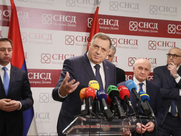 Dodik u panici, najavio krivične prijave protiv članova CIK-a