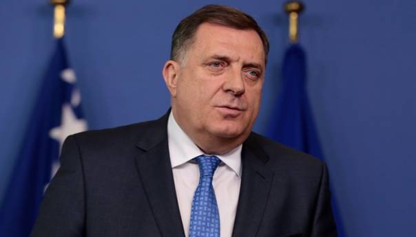 Dodik: Vrijeme gura BiH u dogovor, ali bez nametanja