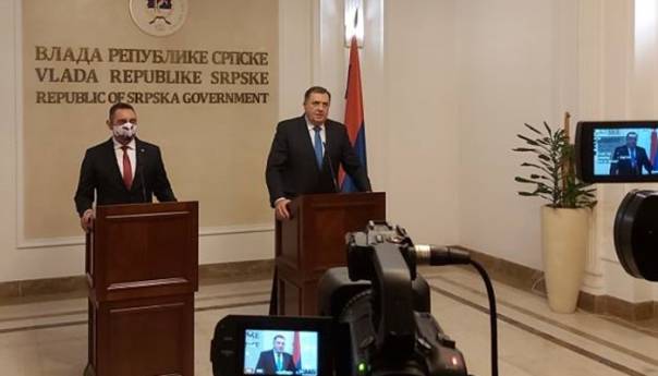 Dodik - Vulin: Srbija vodi računa o svim građanima RS