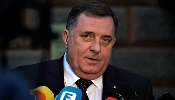 Dodik: Za BiH i Đukanovića najbolje da se odgodi njegova posjeta