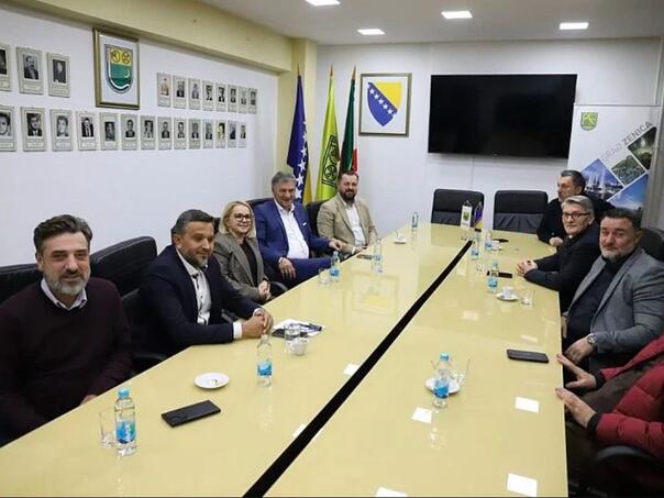 Dogovor u Zenici: NES, NiP, PDA, BHI KF i Naprijed zajedno idu na izbore u RS-u