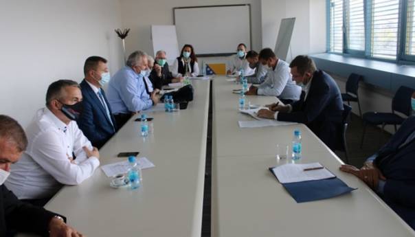 Dogovorene aktivnosti na sprečavanju nelegalnog prijevoza putnika