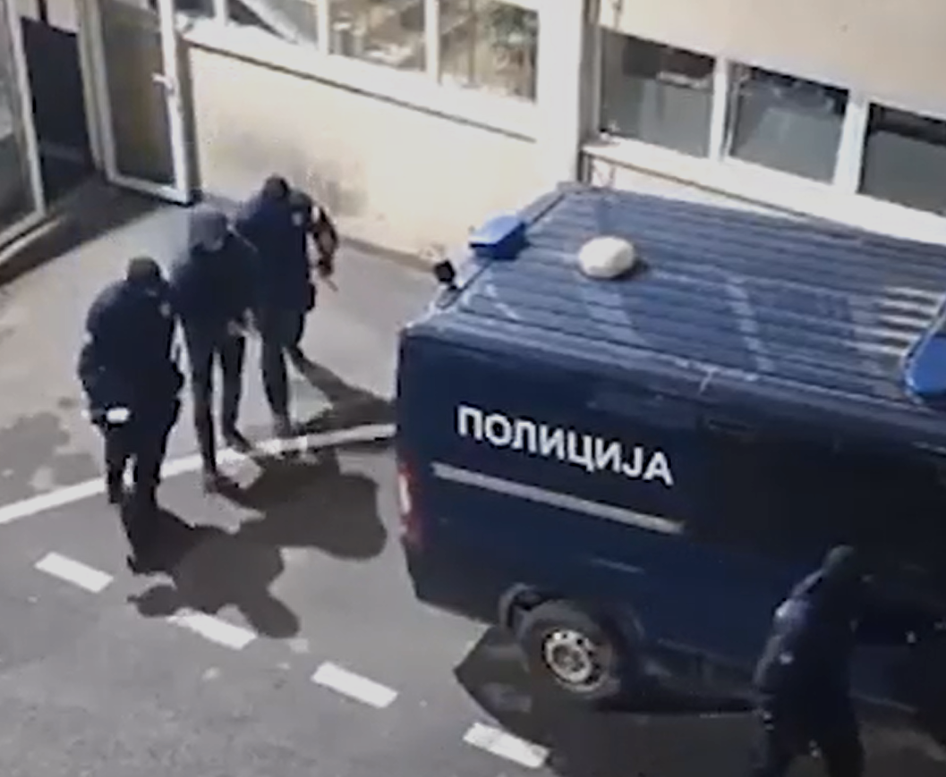 "Dogovorili ubistvo Vučića": Objavljen video privođenja osumnjičenih
