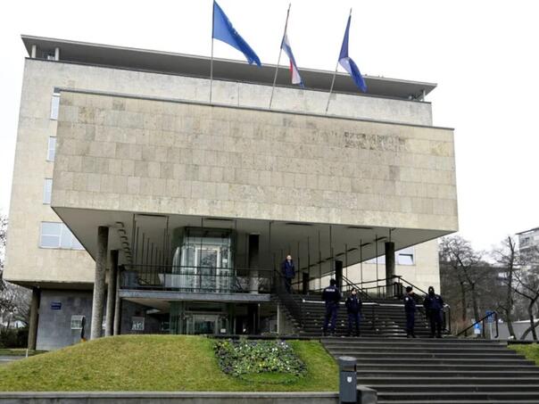 Dojave o bombama u Zagrebu, evakuisana zgrada Gradske uprave