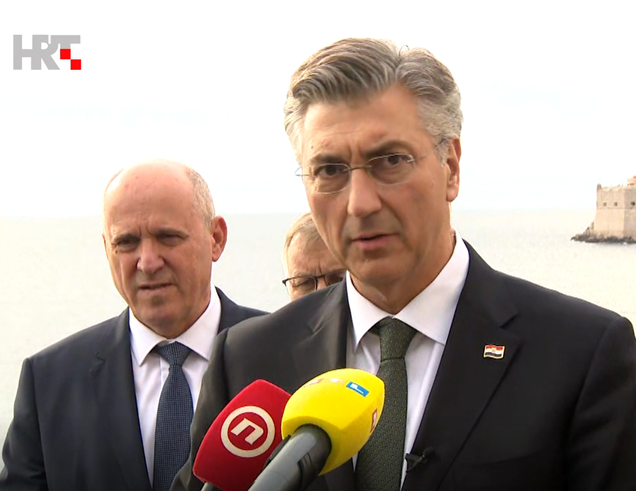 Dojave o bombi u zagrebačkom HDZ-u i KBC-u Zagreb bile su lažne