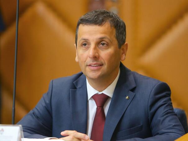 Dok je Vukanović pričao o propasti Elektroprivrede RS u NSRS nestalo struje