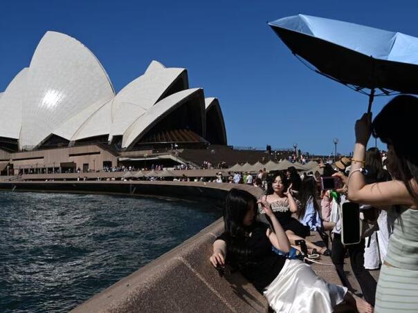Dok se Amerika bori sa snijegom, vrućine haraju Australijom