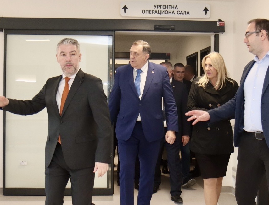 Doktori napuštaju RS: Hirurg 2.400 KM, policajac preko 2.000