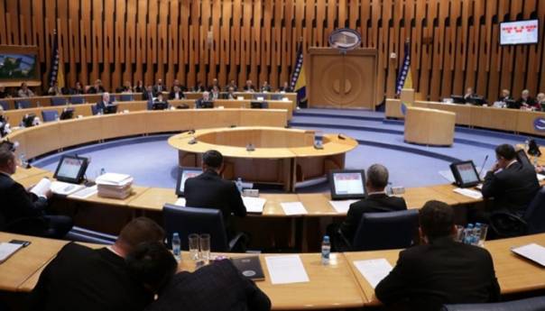 Dom naroda odlučuje o povećanju plata vojnicima i podoficirima OS BiH