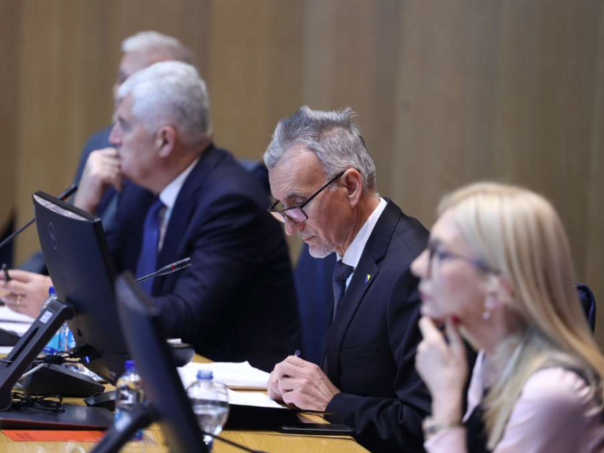 Dom naroda PSBiH danas razmatra zakone o VSTV-u i Sudu BiH