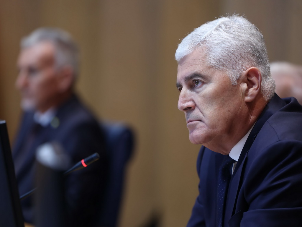 Napokon, korak ka EU? Usvojen i Prijedlog zakona o Sudu BiH 