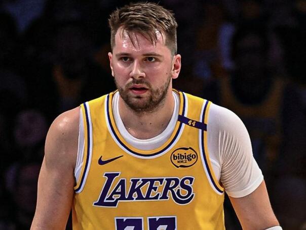 Dončić imao prvi nastup za Lakerse, spektakl na dočeku