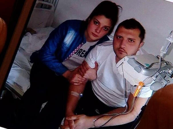 Doris i Robert izmislili bolest pa novcem od pomoći kupili novi auto