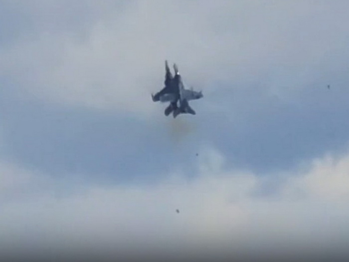 Drama na aeromitingu u SAD-u: Sudar dva vojna aviona i eksplozija