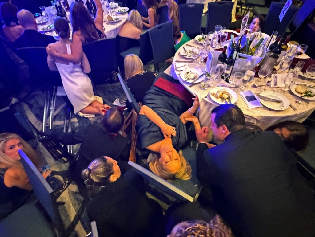 Detalji drame nakon pucnjave u SAD: Melania leži, pratioci pužu