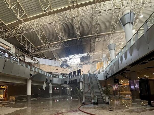 Dronovi i rakete pogodile međunarodni aerodrom u Kuvajtu