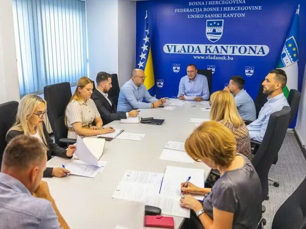 Druga sjednica Vlade USK, usvojene odluke iz oblasti finansijskog poslovanja i administracije