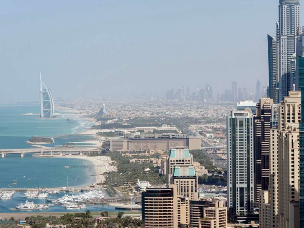 Dubai plaća stanovnicima da dovode turiste