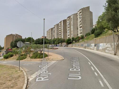 Dubrovnik: Državljanin BiH oteo pištolj zaštitaru pa se ubio u kombiju