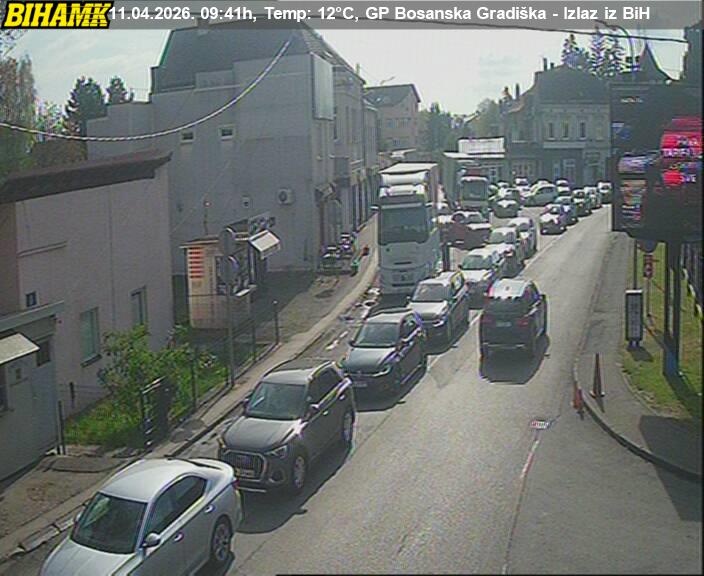 Duge kolone vozila na četiri granična prelaza
