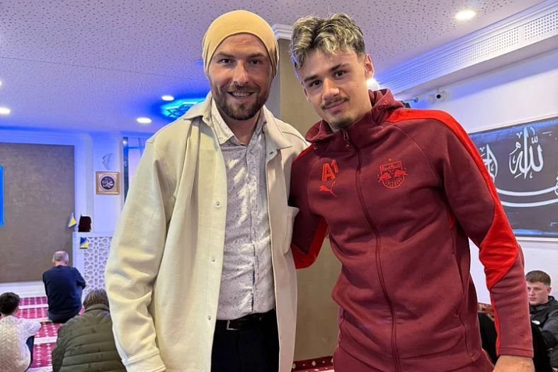 Dva reprezentativca BiH pomogla u izgradnji džamije u Austriji: "Uzori naše omladine"