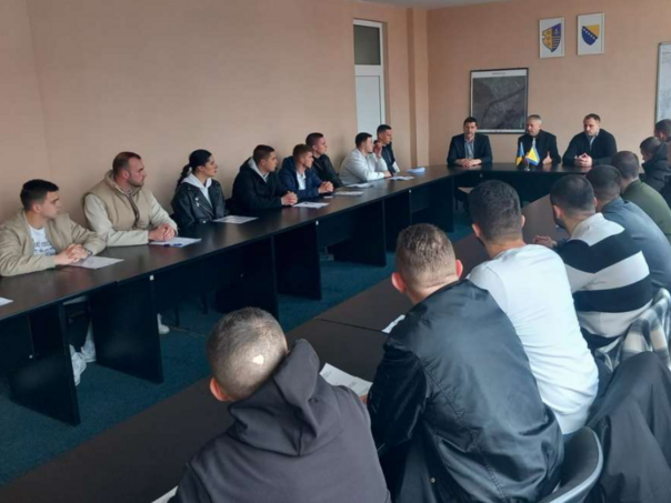 Dvadeset polaznika MUP-a BPK počinje policijsku obuku na akademiji FMUP-a