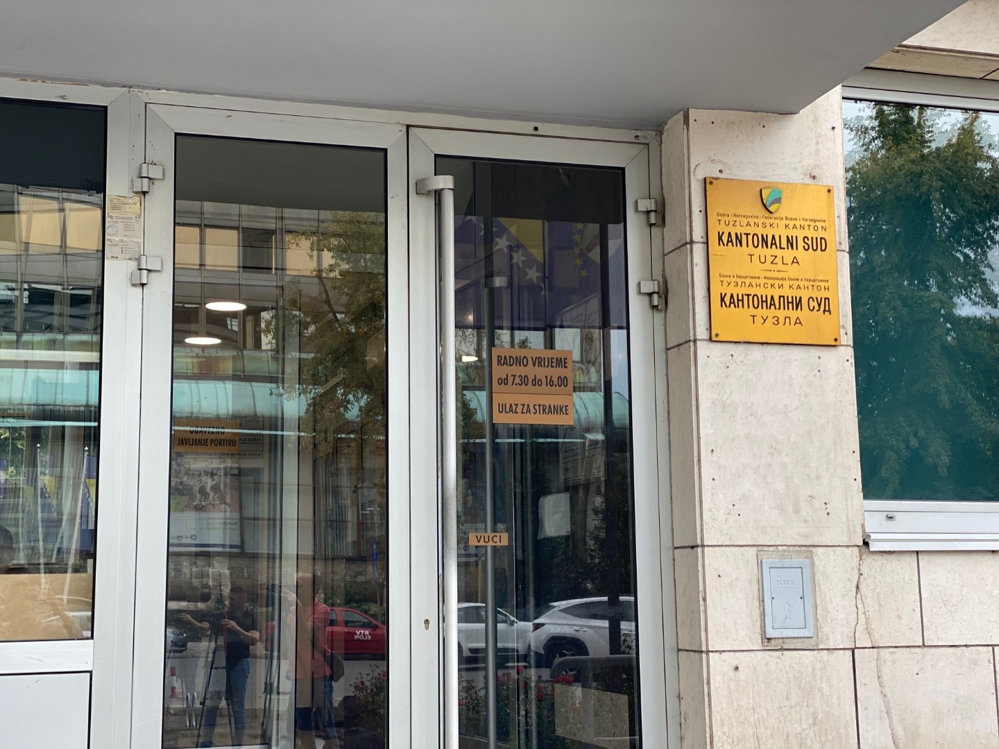 Dvije osobe osuđene na po pet godina zatvora zbog trgovine ljudima