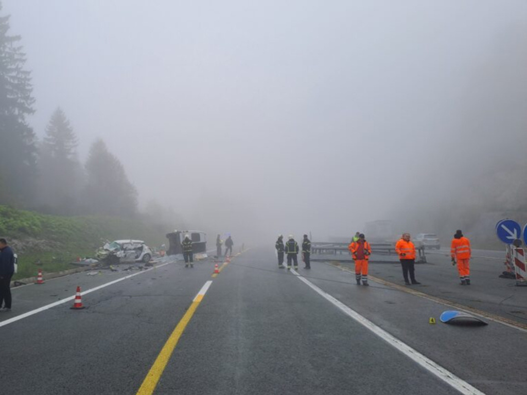 Dvije osobe smrtno stradale u nesreći na autocesti A6 Rijeka-Zagreb