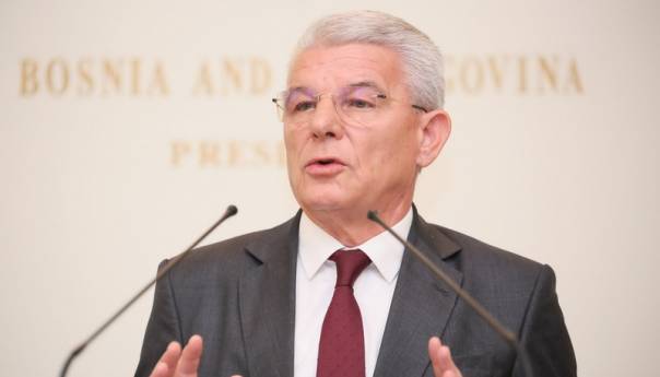 Džaferović: Dodik može pocijepati mir, ali ne i BiH