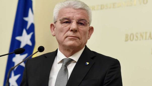 Džaferović: Pozdravljam britansku podršku jačanju NATO štaba u BiH