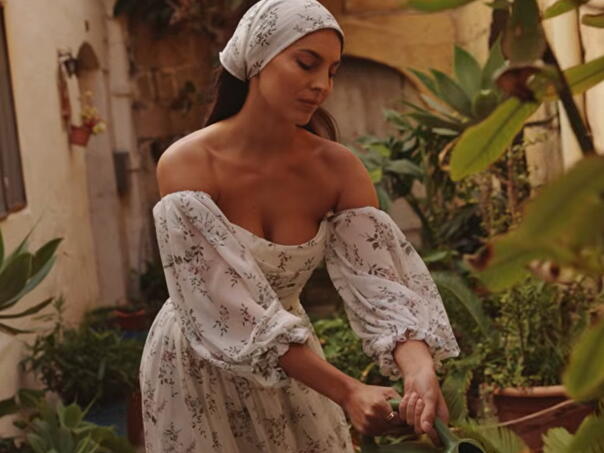 Džejla Ramović objavila novu pjesmu "1004"