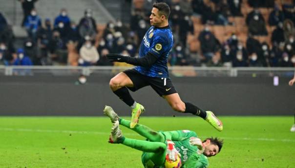 Džeko sa Nerazzurrima osvojio prvi trofej, Inter nakon produžetaka bolji od Juventusa