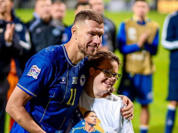 Džeko se oglasio nakon oproštaja i posvetio objavu Edni Šunjić