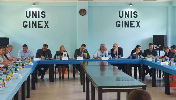 Džindić u Ginexu s predstavnicima svih kompanija namjenske industrije