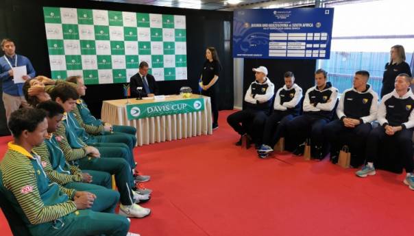 Džumhur i Ruan Roelofse sutra prvi izlaze na teren u Zenici