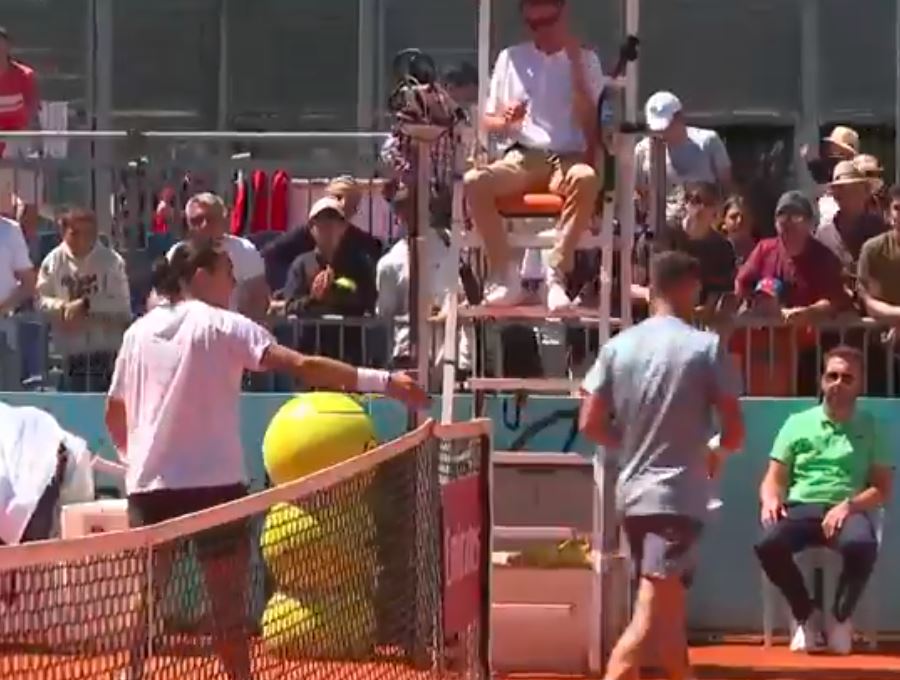 Džumhur otkrio zašto nije pružio ruku protivniku