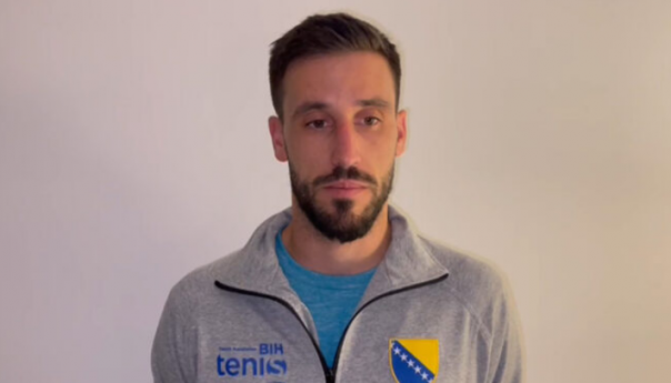 Džumhur: Teško nam je zbog poraza, ali možemo biti ponosni jedni na druge