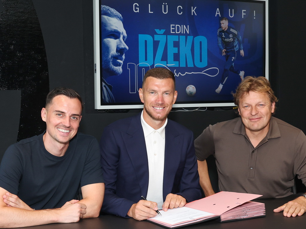 Edin Džeko potpisao novi ugovor sa Schalkeom