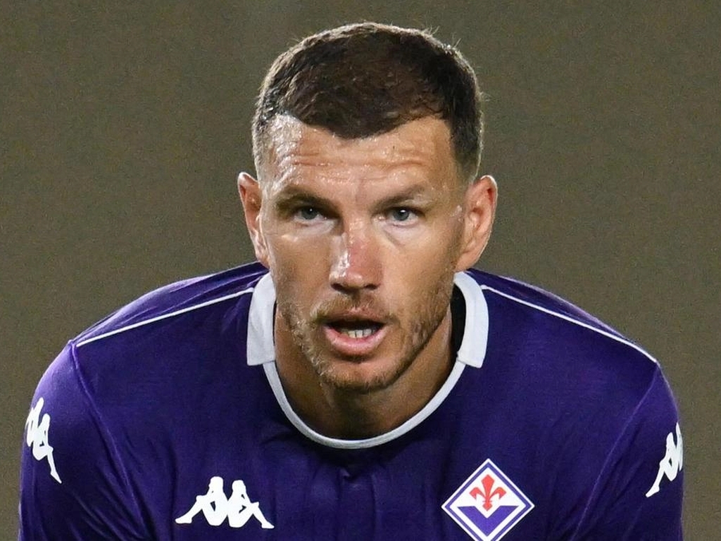 Edin Džeko seli u Pariz? Stiže poziv od starog poznanika