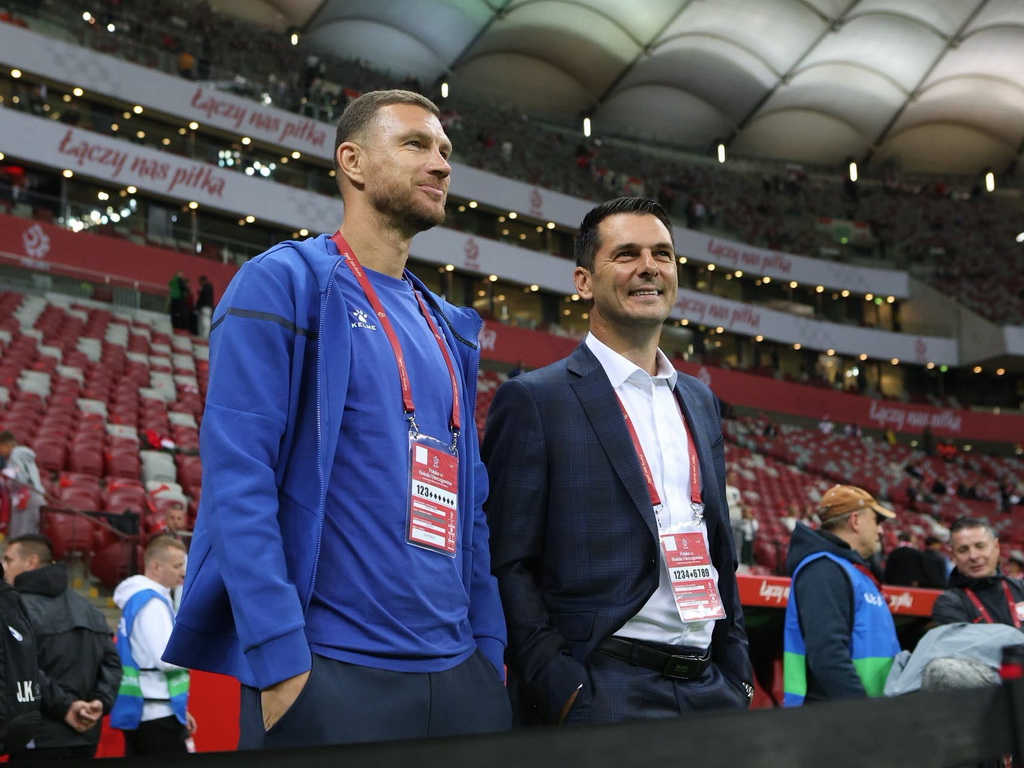 Edin Džeko uz Zmajeve u Varšavi