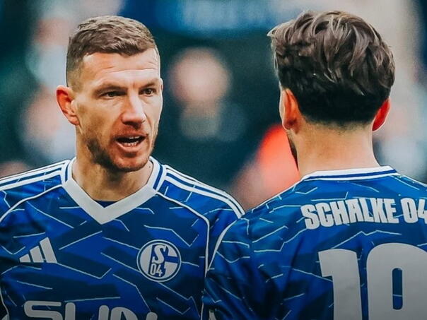 Edin Džeko zabio na debiju za Schalke!