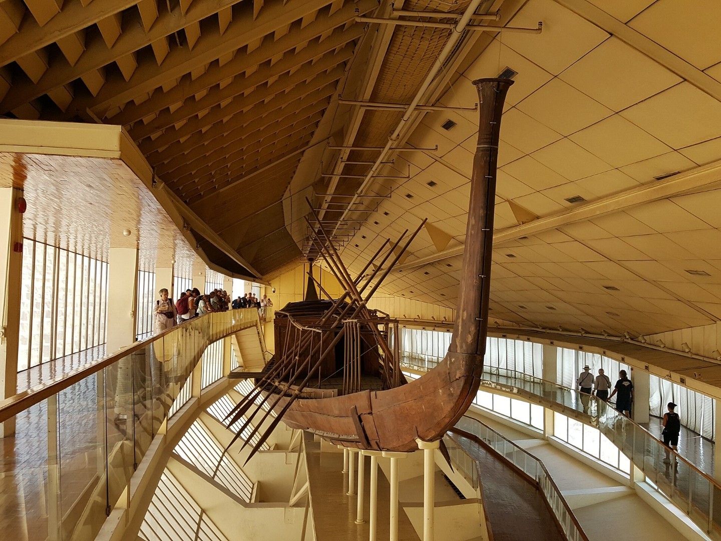 Egipat počinje ponovno sastavljanje drevnog faraonskog broda u novom muzeju