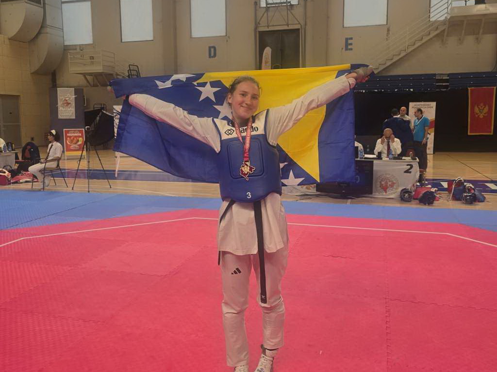 Ema Mahmutović osvojila zlatnu medalju na taekwondo turniru u Podgorici