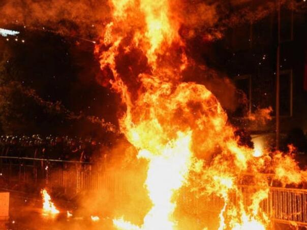 Epilog protesta u Albaniji: Povrijeđeno 16 policajaca, uhapšeno 13 osoba
