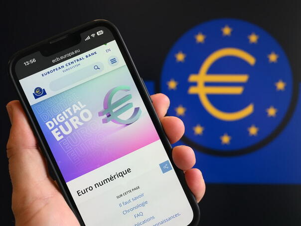 EU dala zeleno svjetlo za digitalni euro: Šta će to značiti za građane?