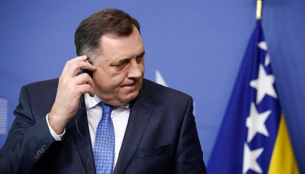 EU može uvesti sankcije Dodiku i bez saglasnosti svih članica