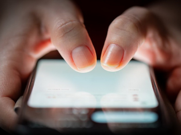 EU ponovo uvodi skeniranje online chatova zbog zaštite djece