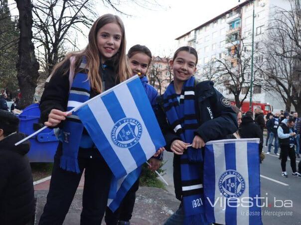 Euforija pred derbi: Plavi imaju ogromnu podršku na Grbavici