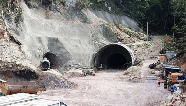 Euroasfalt naplatio i potrošio novac za Hranjen, izgradili samo trećinu