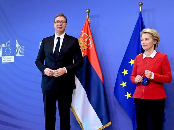 Eurozastupnici zatražili od Leyen da otkaže sastanak s Vučićem